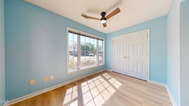 2501 Hunstcroft 100, Raleigh, NC 27617