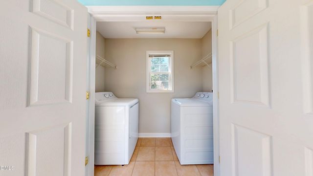 2501 Hunstcroft 100, Raleigh, NC 27617