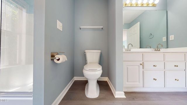 2501 Hunstcroft 100, Raleigh, NC 27617