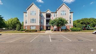 2501 Hunstcroft 100, Raleigh, NC 27617