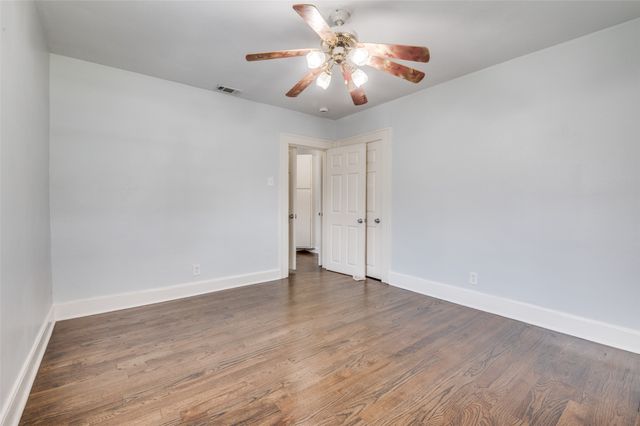 511 Archer Avenue, Cockrell Hill, TX 75211