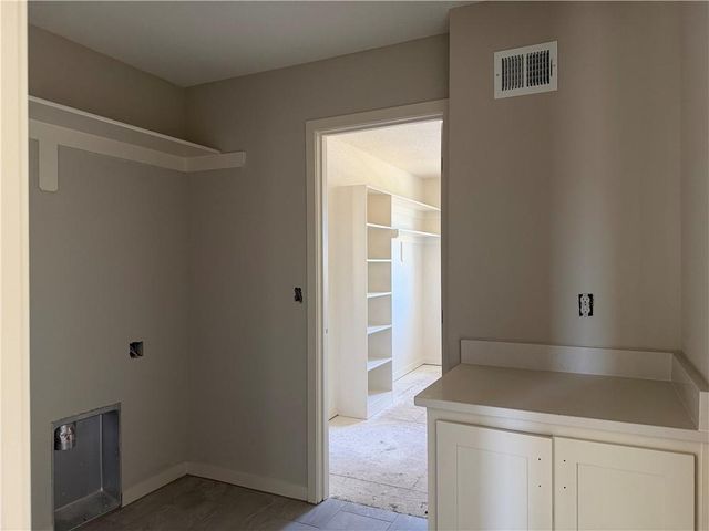 19799 W 114th Place, Olathe, KS 66061