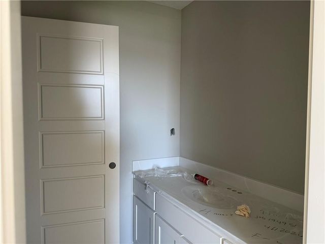 19799 W 114th Place, Olathe, KS 66061