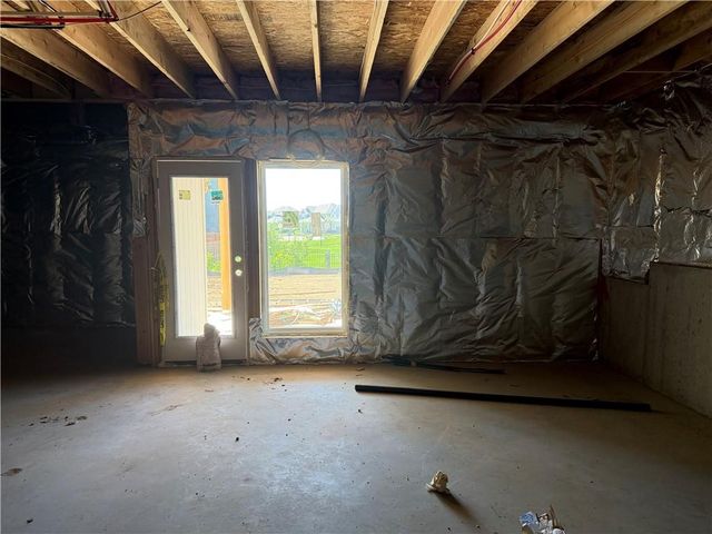 19799 W 114th Place, Olathe, KS 66061