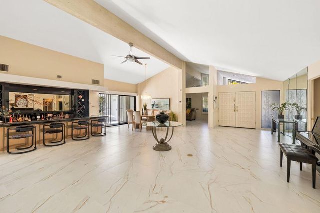 2082 S Madrona Drive, Palm Springs, CA 92264