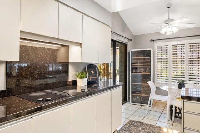 2082 S Madrona Drive, Palm Springs, CA 92264