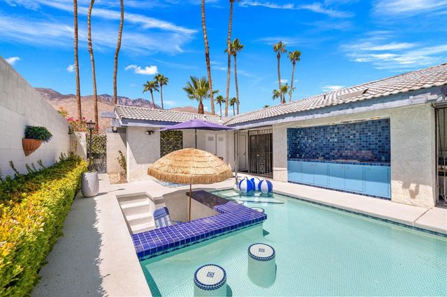 2082 S Madrona Drive, Palm Springs, CA 92264