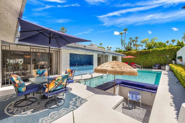 2082 S Madrona Drive, Palm Springs, CA 92264
