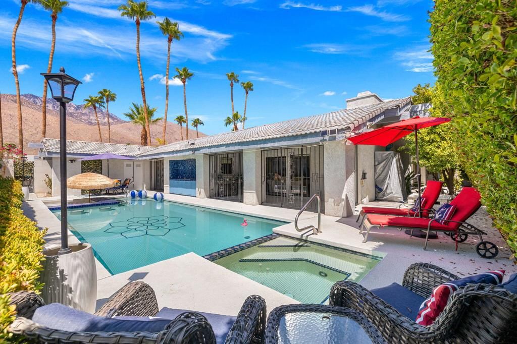 2082 S Madrona Drive, Palm Springs, CA 92264