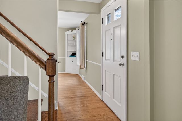 60 Hilltop Road, Greece, NY 14616