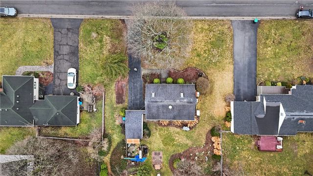 60 Hilltop Road, Greece, NY 14616