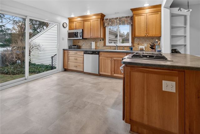 60 Hilltop Road, Greece, NY 14616