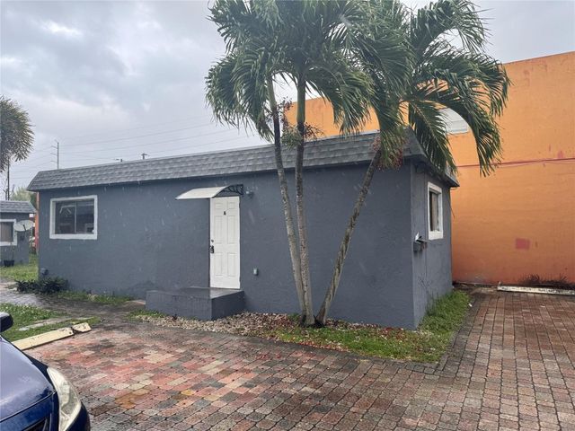 2131 Lincoln Street A, Hollywood, FL 33020