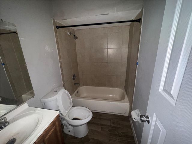 2131 Lincoln Street A, Hollywood, FL 33020