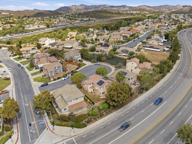 37200 Moonbeam, Murrieta, CA 92563