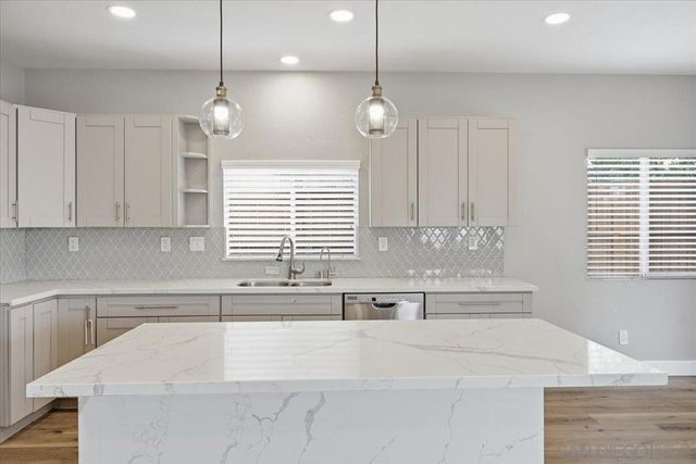 37200 Moonbeam, Murrieta, CA 92563