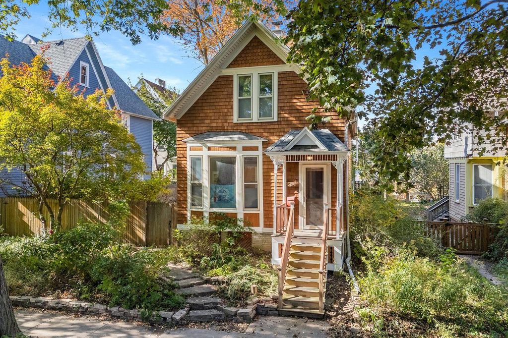 2411 N Booth STREET, Milwaukee, WI 53212