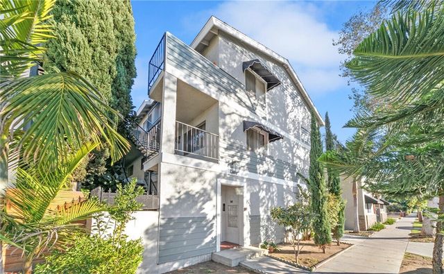 1206 Gladys Avenue, Long Beach, CA 90804