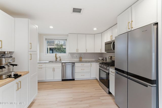 251 Bay Avenue, Highlands, NJ 07732