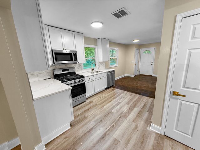 16802 Anthony Avenue, Hazel Crest, IL 60429