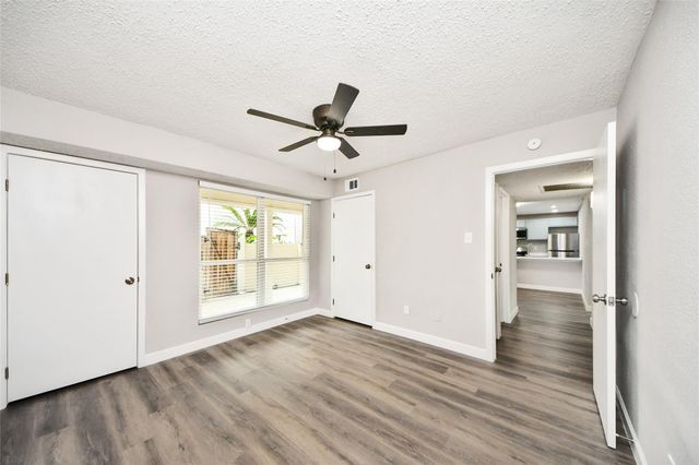 781 Country Place Drive 1017, Houston, TX 77079