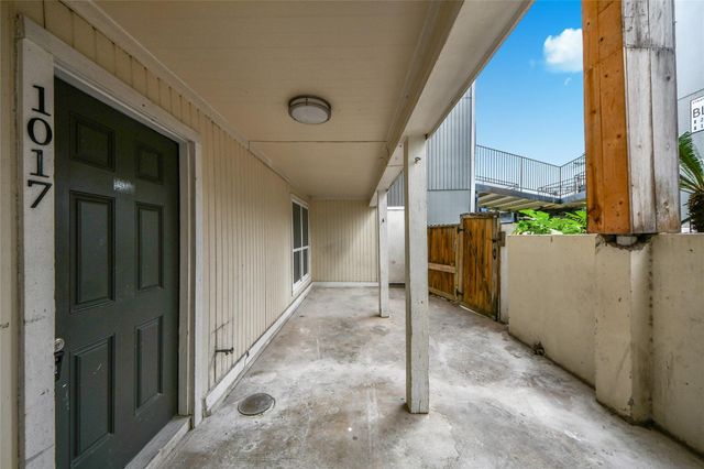 781 Country Place Drive 1017, Houston, TX 77079
