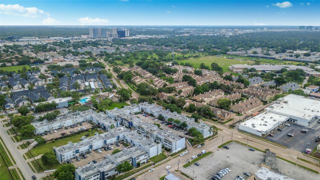 781 Country Place Drive 1017, Houston, TX 77079