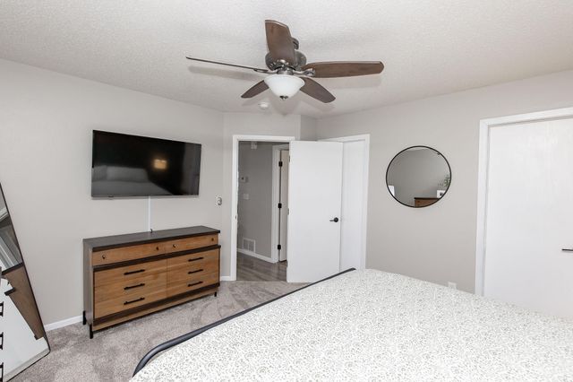 4985 55th Street S, Fargo, ND 58104