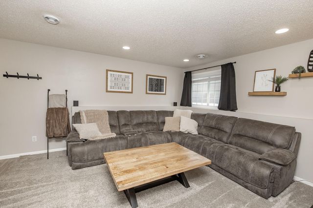 4985 55th Street S, Fargo, ND 58104