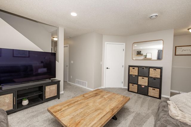 4985 55th Street S, Fargo, ND 58104