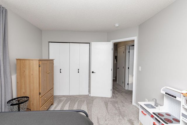 4985 55th Street S, Fargo, ND 58104