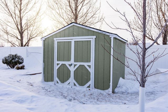 4985 55th Street S, Fargo, ND 58104