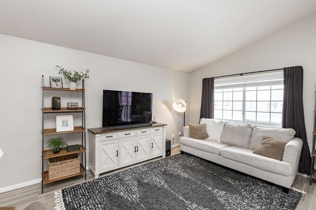 4985 55th Street S, Fargo, ND 58104