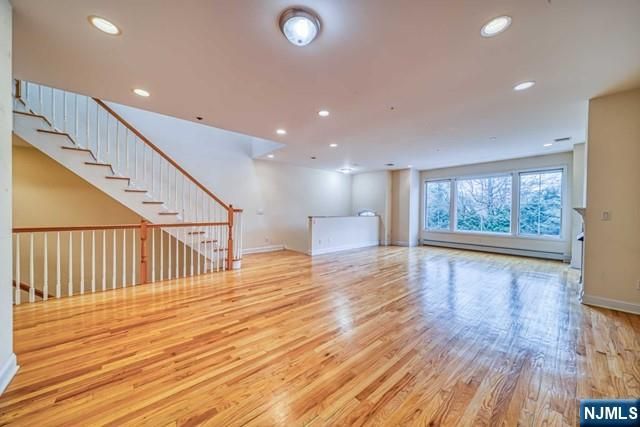 27 Harrington Court, Harrington Park, NJ 07640