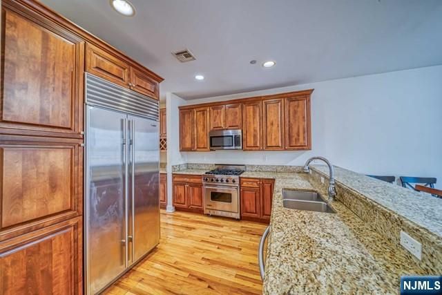 27 Harrington Court, Harrington Park, NJ 07640