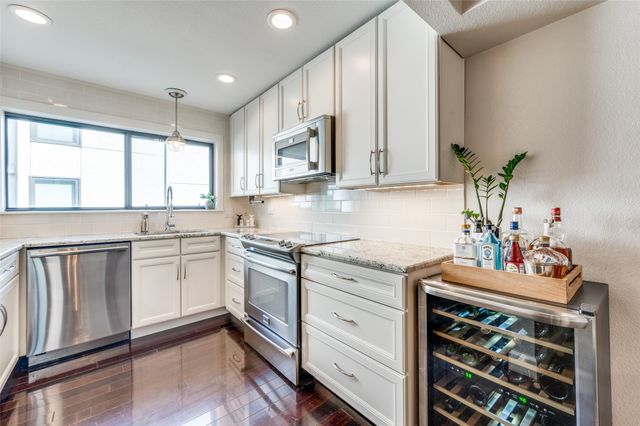 4310 Bowser Avenue 112, Dallas, TX 75219