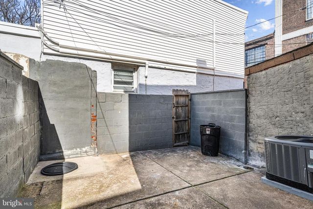 2318 GAUL ST, Philadelphia, PA 19125