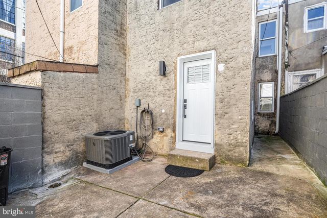 2318 GAUL ST, Philadelphia, PA 19125