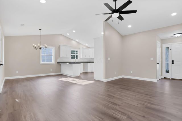 548 Wildflower Drive, Newark, OH 43055