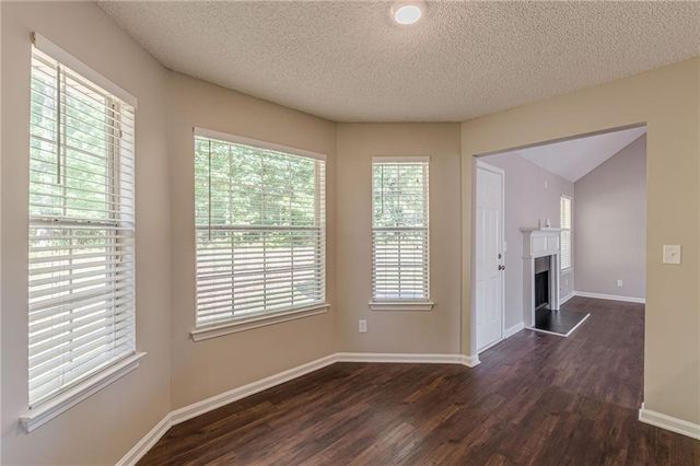 160 Goldleaf Drive, Hampton, GA 30228