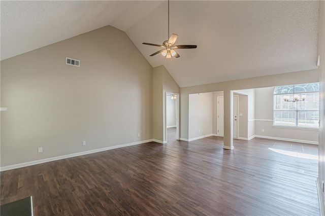 160 Goldleaf Drive, Hampton, GA 30228