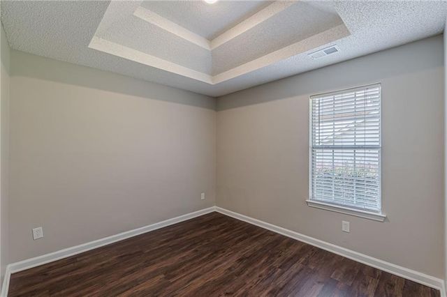 160 Goldleaf Drive, Hampton, GA 30228