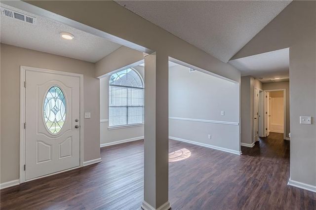 160 Goldleaf Drive, Hampton, GA 30228