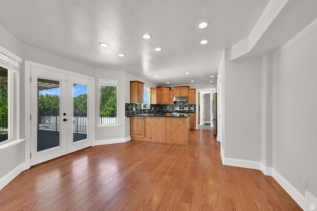 1407 N 3455 W, Clinton, UT 84015