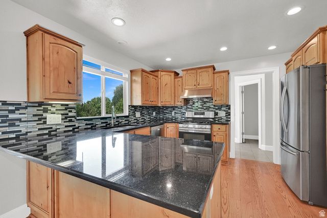 1407 N 3455 W, Clinton, UT 84015