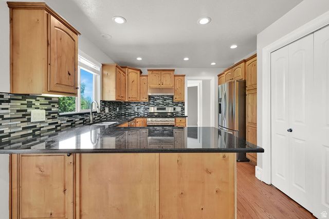 1407 N 3455 W, Clinton, UT 84015