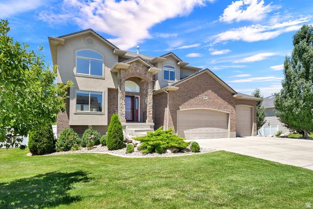 1407 N 3455 W, Clinton, UT 84015