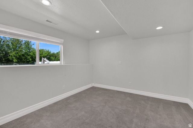 1407 N 3455 W, Clinton, UT 84015