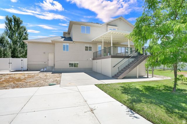 1407 N 3455 W, Clinton, UT 84015