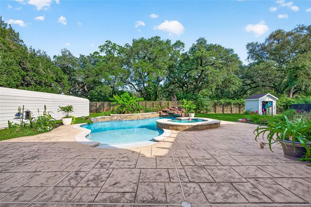 461 County Road 174, Wharton, TX 77488